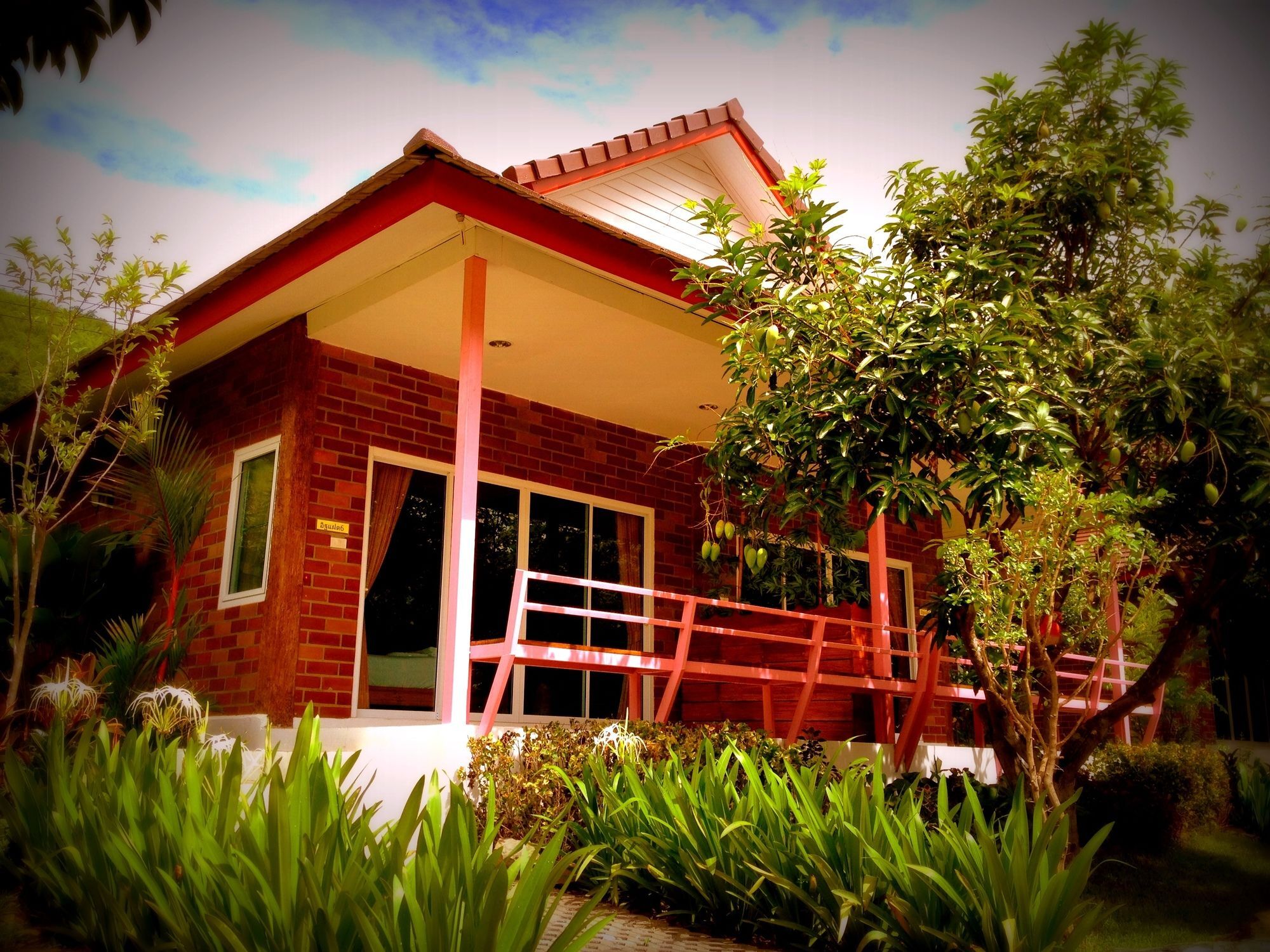 Theerama Cottage Suan Phueng Esterno foto