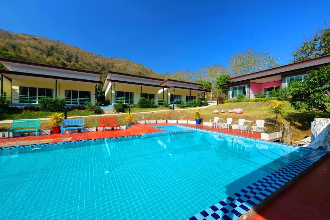 Theerama Cottage Suan Phueng Esterno foto